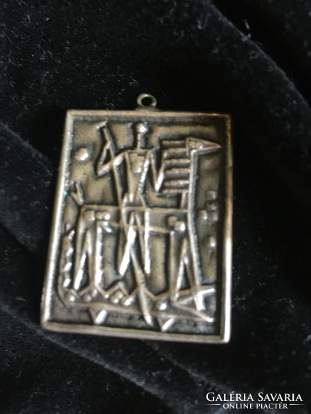 Craftsman-goldsmith: László Dömötör: equestrian relief pendant-silver-plated metal-unmarked