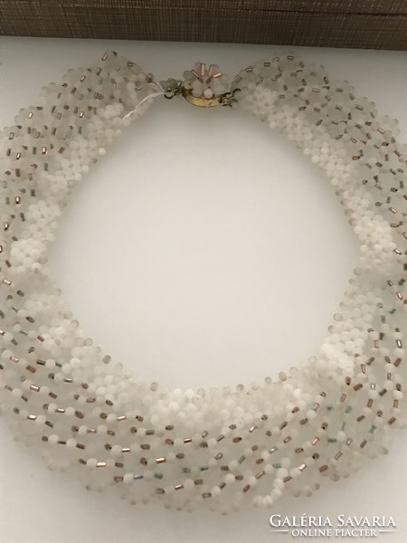 Retro cseh nyakék opál üvegszemekből