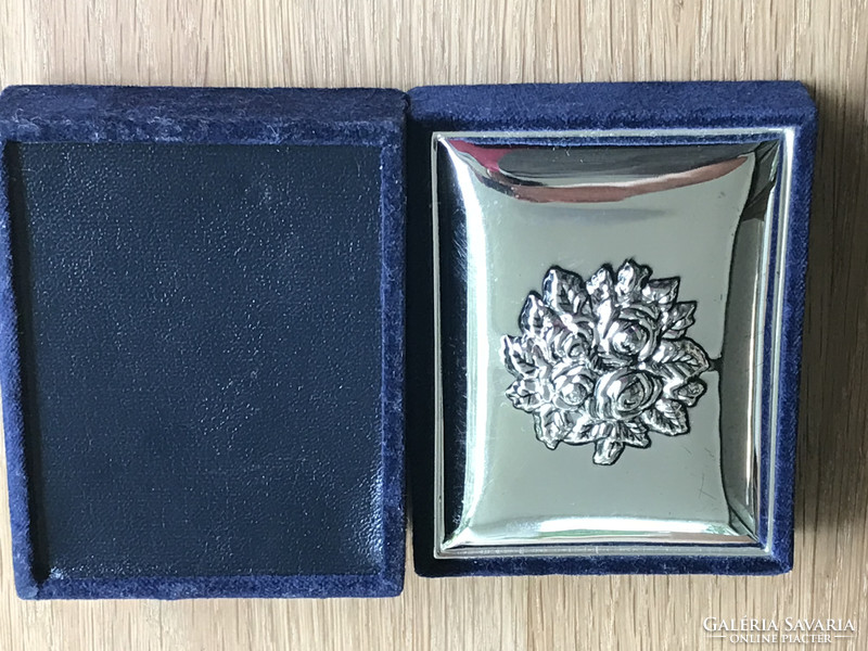 Italian jewelry box with silver top, 10x7,5x5 cm