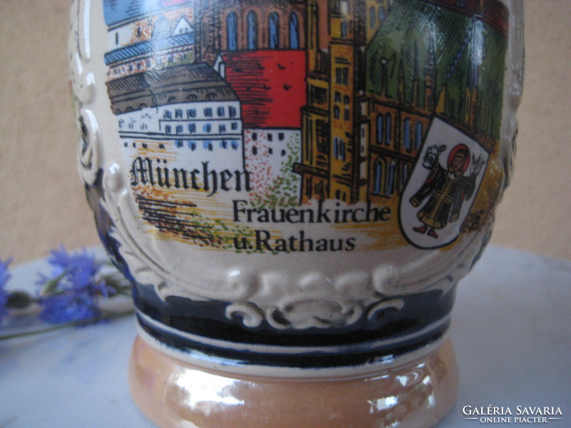 Bajor, Müncheni  sörös krigli  , a  60 as évekből  , szép  külsővel  , jelzett