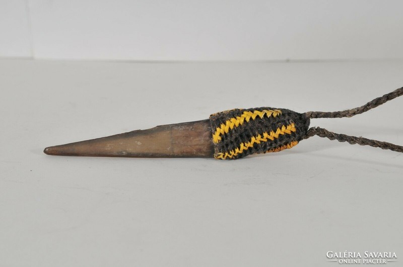Antik madárcsőr, törzsi nyaklánc, Pápua Új -Guinea
