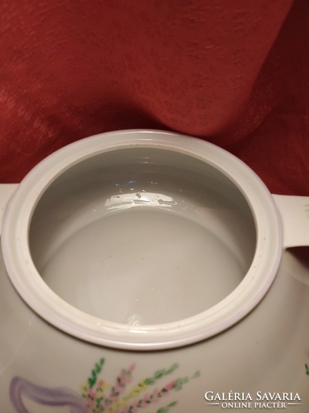 Dizájn porcelán leves kínáló, asztalközép