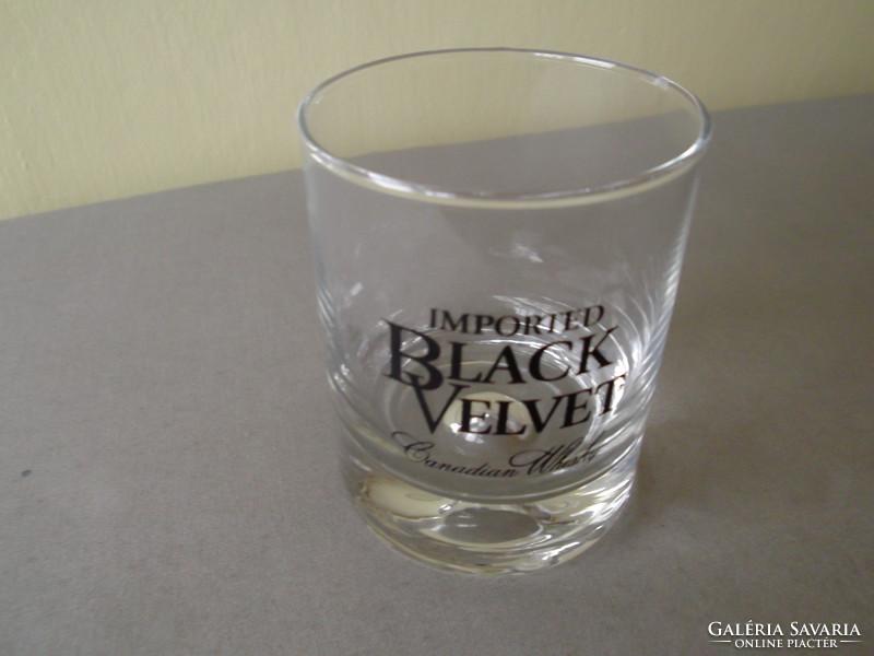 Black Velvet whisky-s pohár eladó!