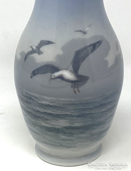 Kivételes, ritka Royal Copenhagen porcelán váza sirály és tenger motívumokkal- CZ