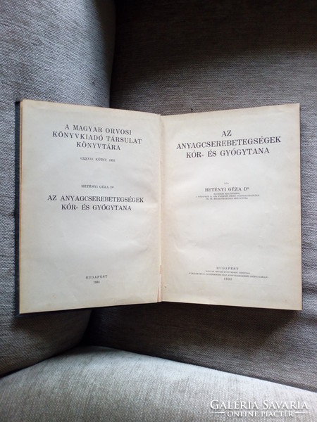Orvosi könyvek  (1897, 1933, 1934, 1941, 1942)