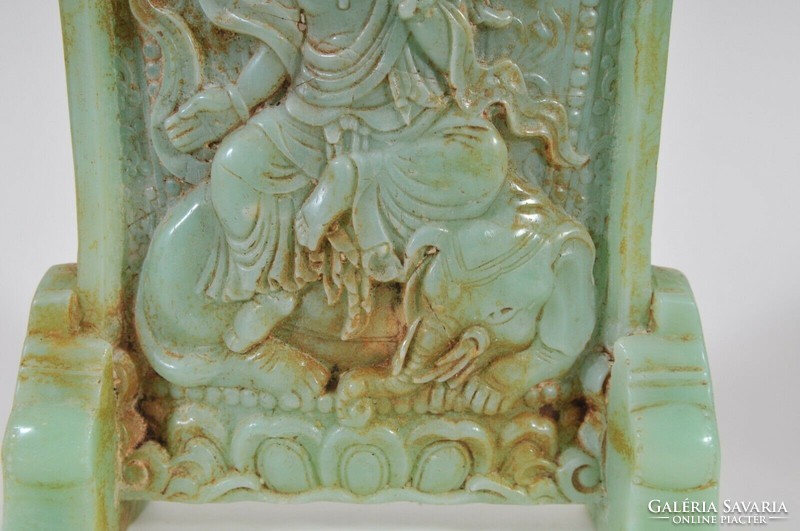 Antik faragott jáde tabló, Samantabhadra bodhisattwa