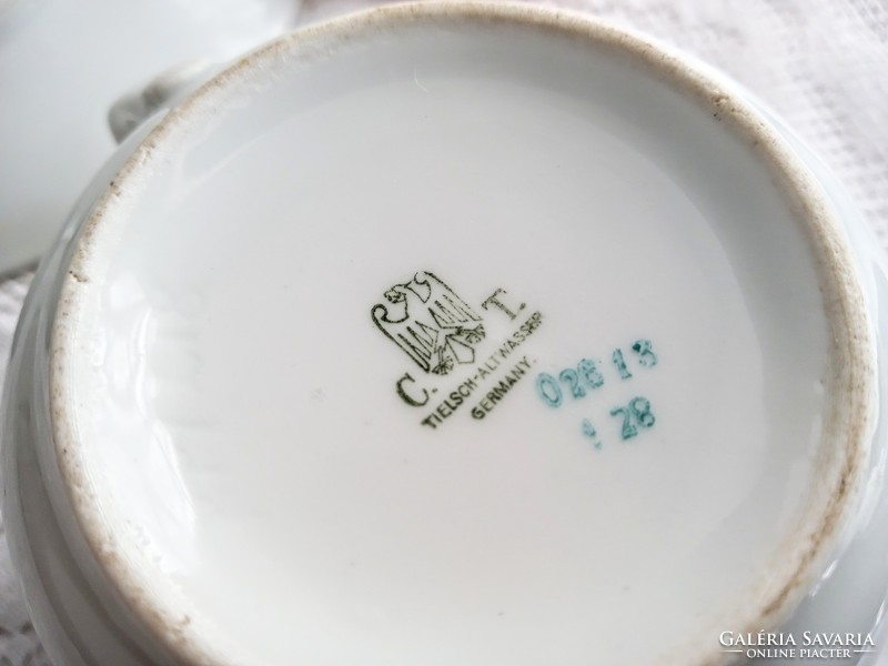 Antik c.T. Altwasser peacock tea cup