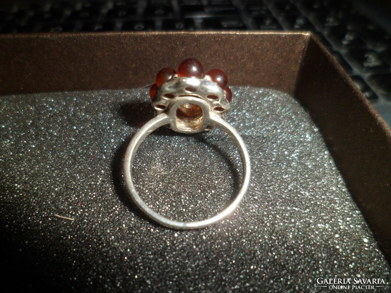 Daisy silver ring / amber