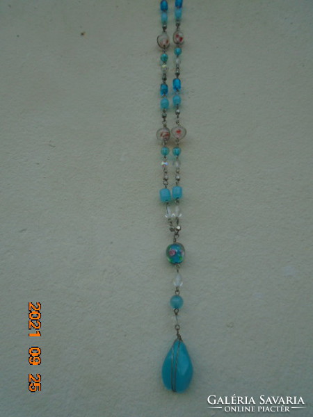 Natural chalcedony necklace with Murano accessories is a rare beautiful piece of antique