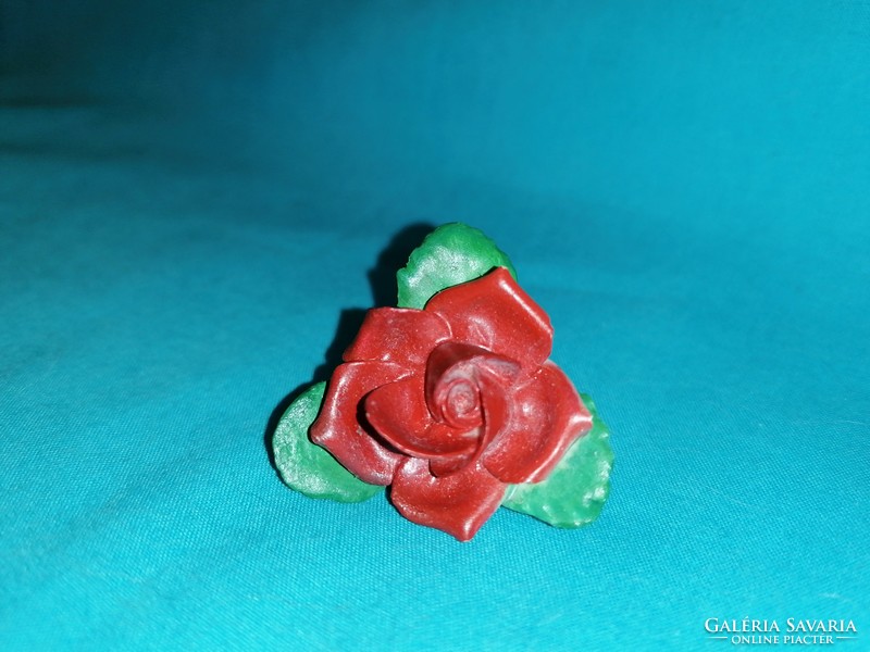 Porcelain rose brooch, adderley floral (819)