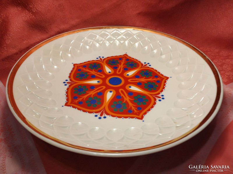 Porcelain serving bowl, centerpiece