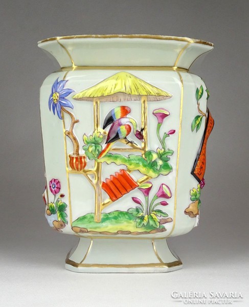 0Z852 antique Japanese porcelain vase late 1800s 16.5 Cm
