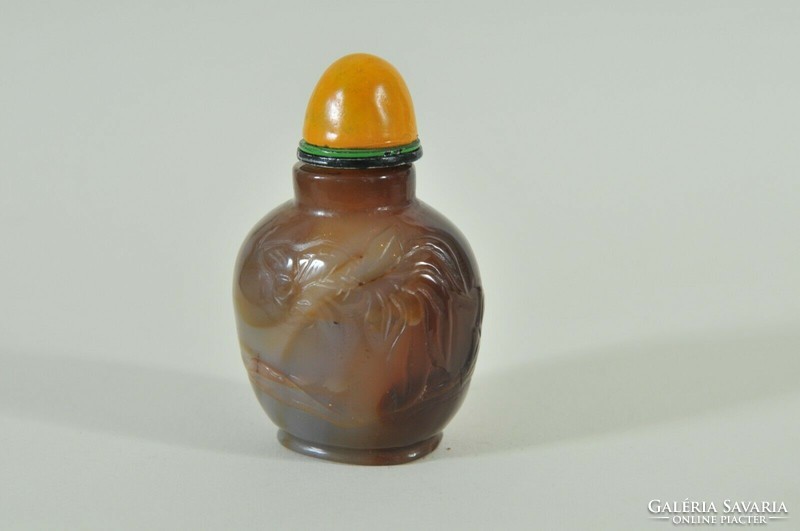 Antique, Chinese carved agate snuff