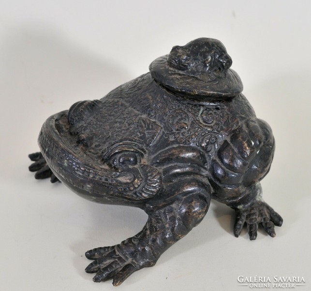 Antique Japanese Bronze Frog, Incense, 19th Century