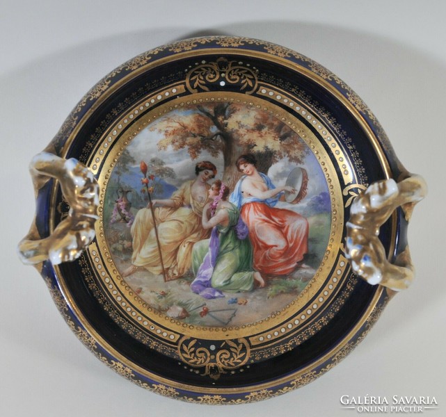 Antik Ernst Wahliss, kézzel festett porcelán tál, Bécs, 19. század