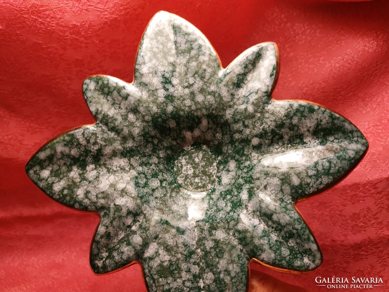 Porcelain leaf-shaped ashtray