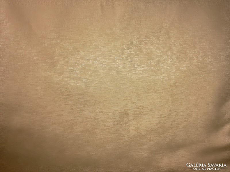 Vanilla colored silk hemmed material 250x150 cm