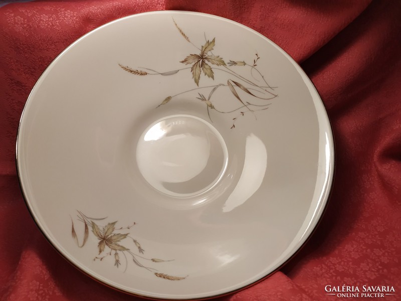 Beautiful porcelain cereal pattern serving bowl, centerpiece