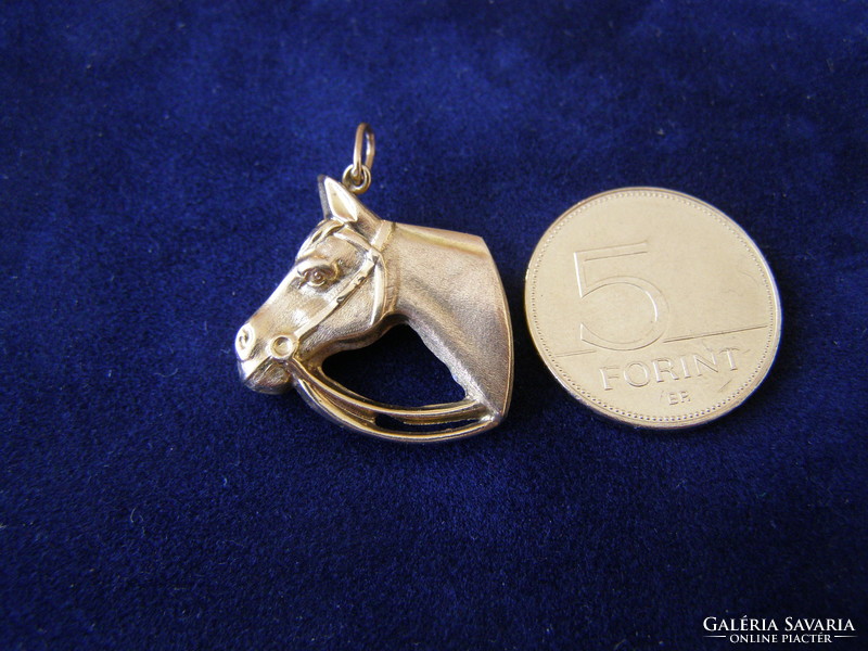 Gold pendant, pacifie, equestrian pendant, very showy