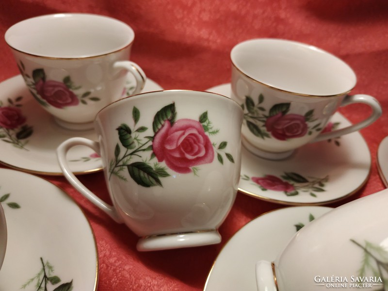 Rózsás porcelán kávés csésze aljjal