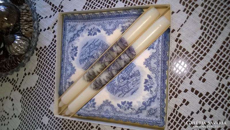 English blue scene napkins with candles