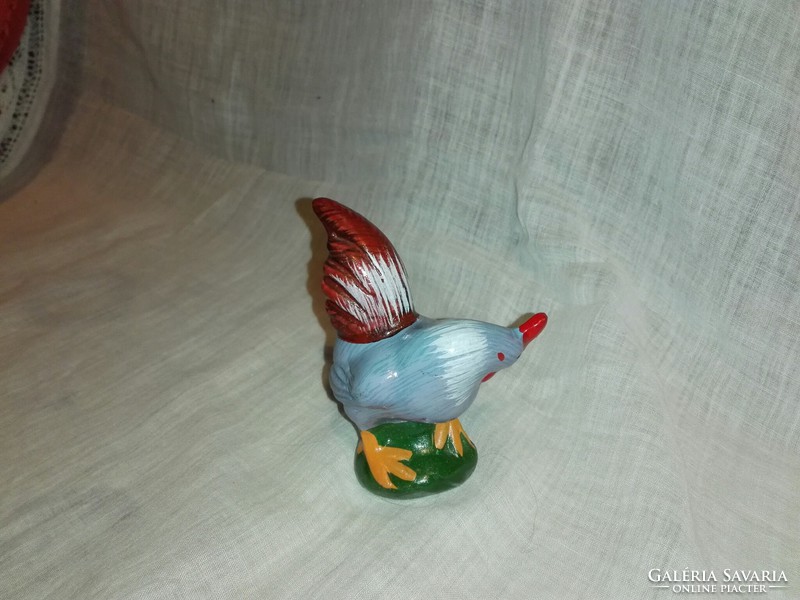 Hand painted gray ceramic rooster.
