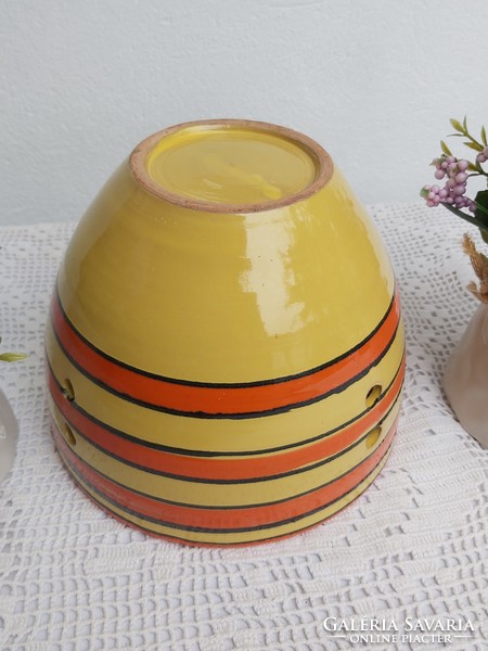 Beautiful retro hanging ceramic pot with nostalgia pieces collectible beauty mid century modern