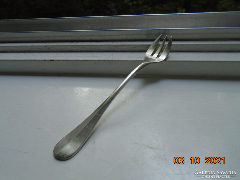 19. French French plate oyster fork metal blanc 1-ere with titre marking, unique numbering