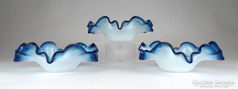 1G072 Antik 19. századi kék fújtüveg tálka készlet 3 darab