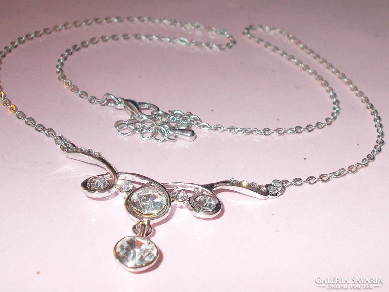 Cubic zirconia crystal coli Tibetan silver vintage necklace