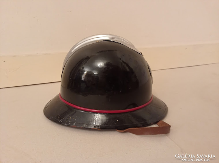 Antique firefighting equipment helmet 8 nr, 4470