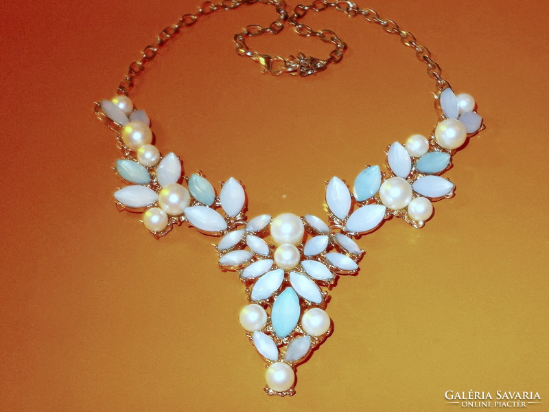 Dreamy! Apatite- pearl craft gilded vintage necklace