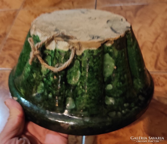 Gyönyörű,antik zöld màzas kuglóf sütő forma.Népi cserép keràmia