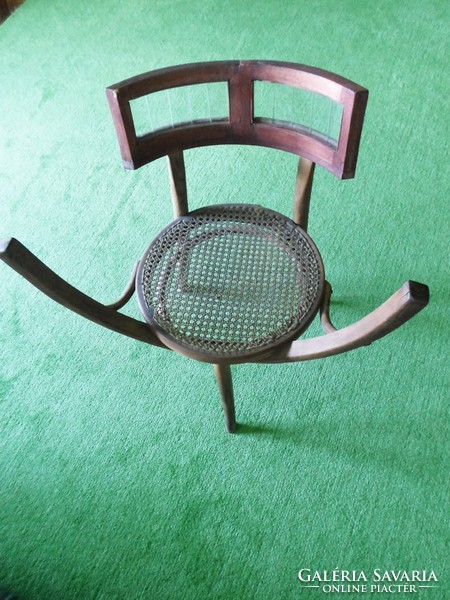 Újragondolt régi design szék