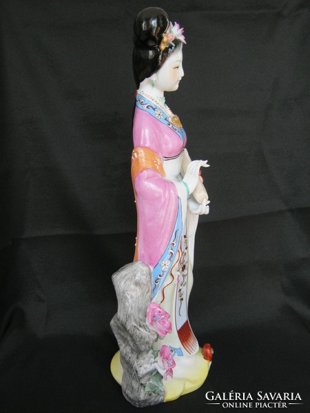 Oriental porcelain woman large size 40 cm