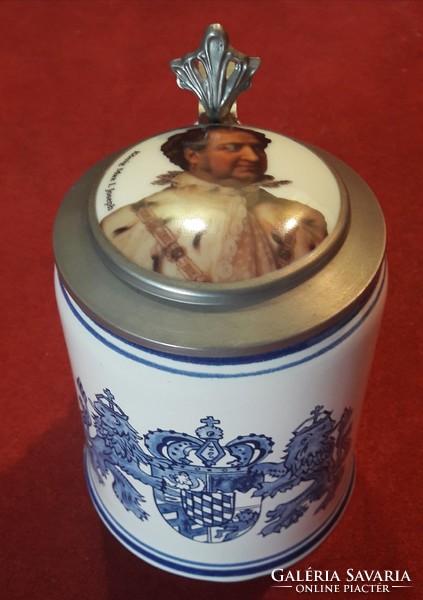 Bavarian royal portrait jar