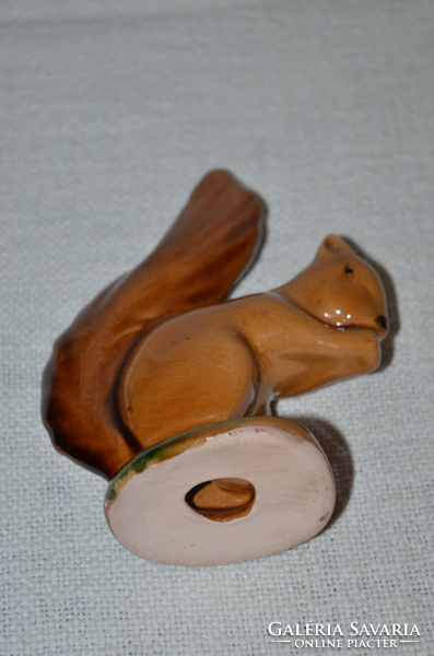 Ceramic squirrel (dbz 0094)