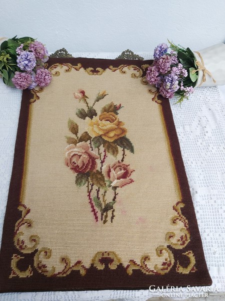 Beautiful tapestry tapestry, floral image, wall decoration nostalgia piece