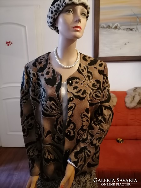 More beautiful more beautiful than me elegant boutique branded jacket 44 106 breasts 100 waist 68 length