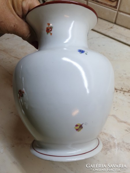 Hollóházi gyönyörű porcelán váza eladó! 2 db