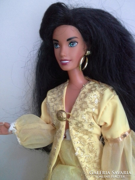 Barbie VINTAGE  ESZMERALDA