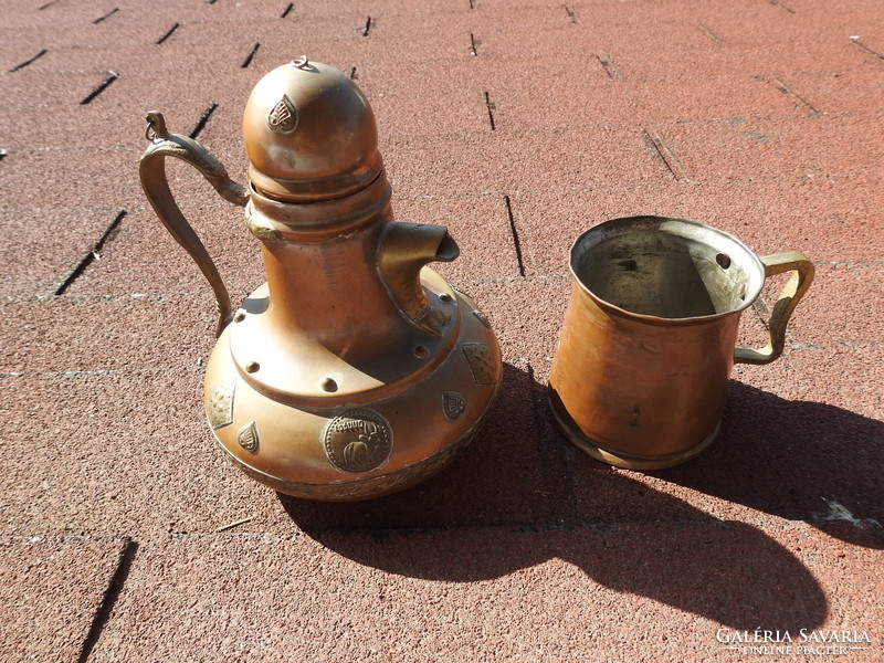 Antique copper goldsmiths: pouring jug with gift cup