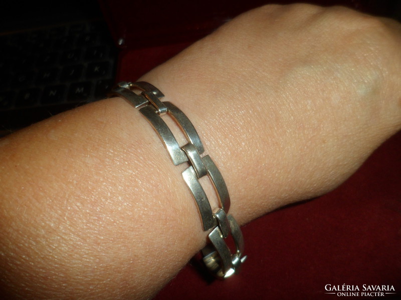 Classic silver bracelet