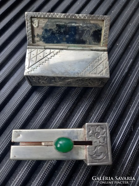 Art deco, kézzel vésett ezüst rúzstok rugósan előúgró tükörrel (BAV aukción szerepelt)