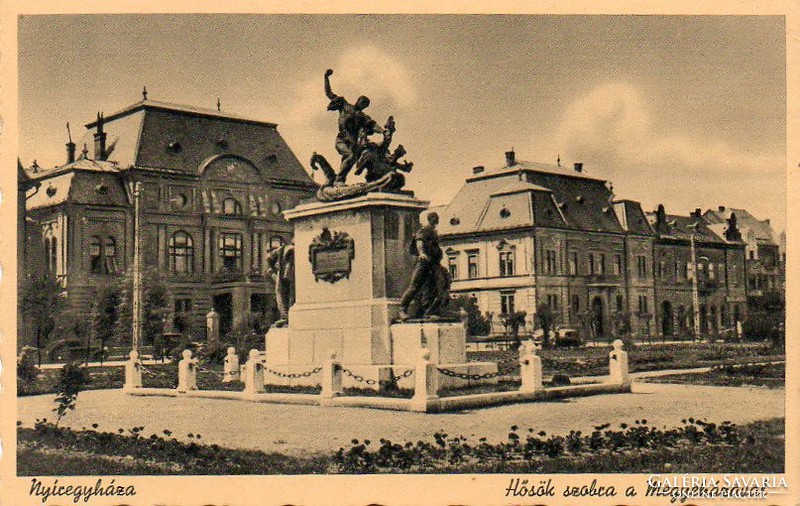 064 --- Running postcard Nyíregyháza 1941 (photo by Barasits)
