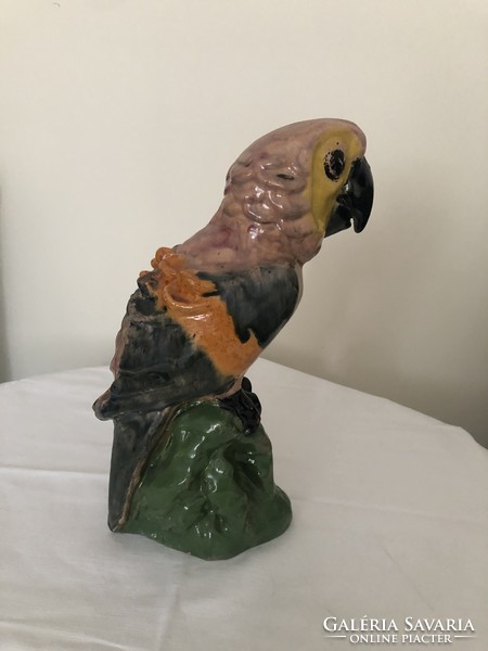 Endrő Margit papagáj majolika figura 27 cm