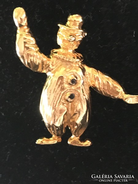 Badge-clown-metal 18 arms with gilding. Good quality jewelry! Not indicated