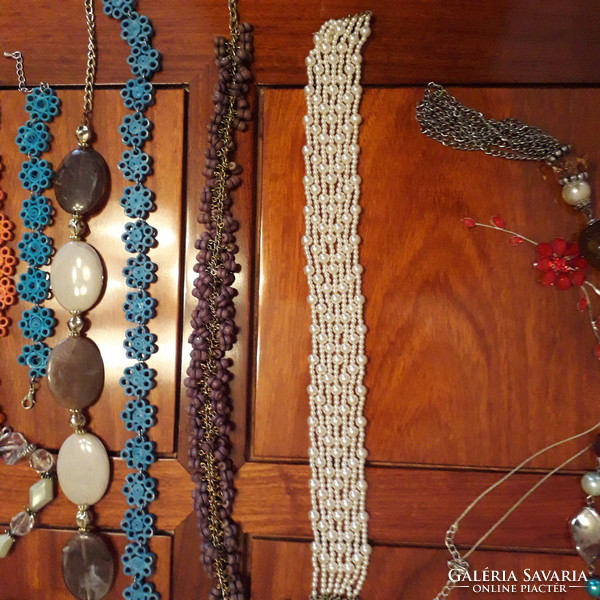 Old jewelry package - necklaces, bracelets - badges, hair rings, etc.