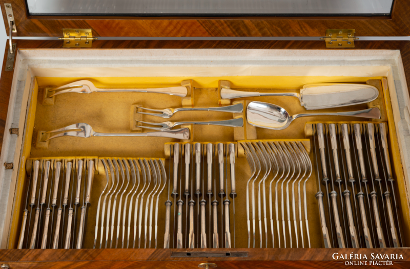 Silver 12-person cutlery set - English style, in wooden box (fm22)