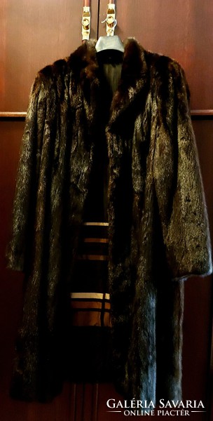 Beautiful dark brown, deep brown mink fur, elegant, long, condition